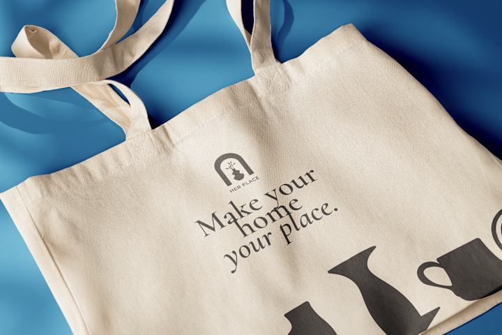 Cover image for Her Place 
