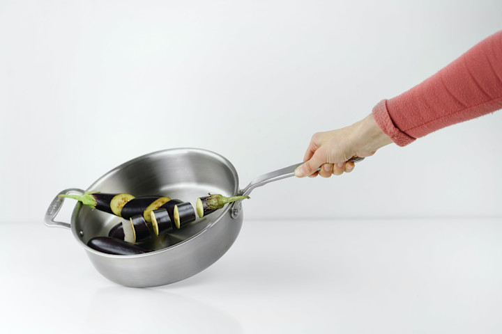 Cover image for From Non-Stick Nightmare to Health Haven 