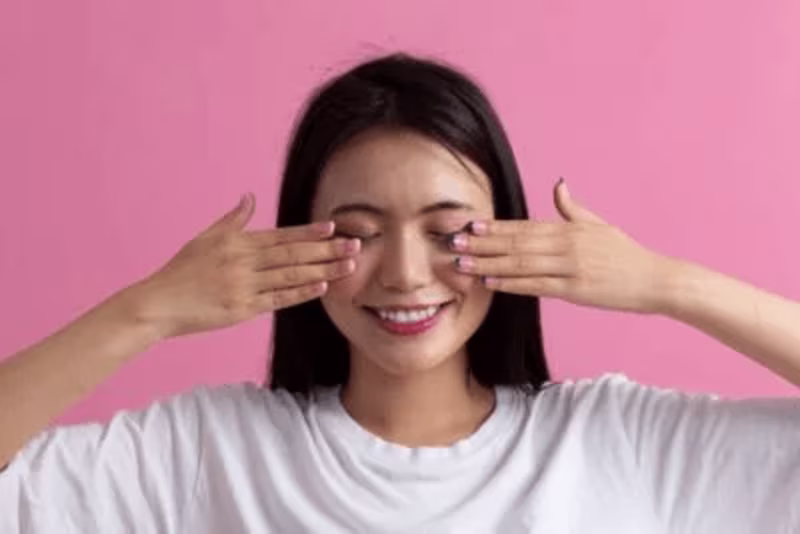 Cover image for 10 Simple Eye Exercises That Will Improve Your Vision and Eyes