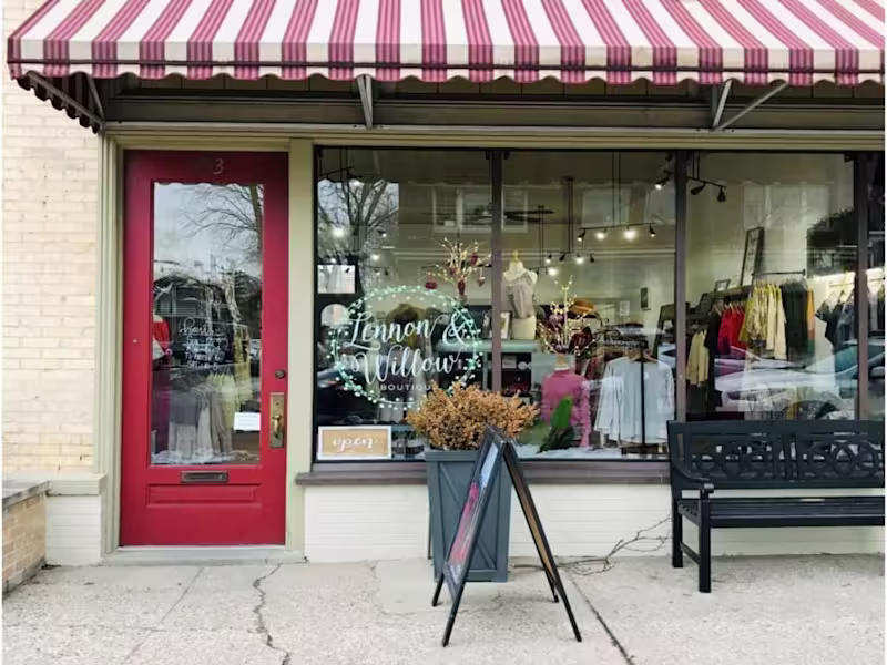 Cover image for Lennon and Willow: Adorable and Affordable Pieces - Detroit Fas…