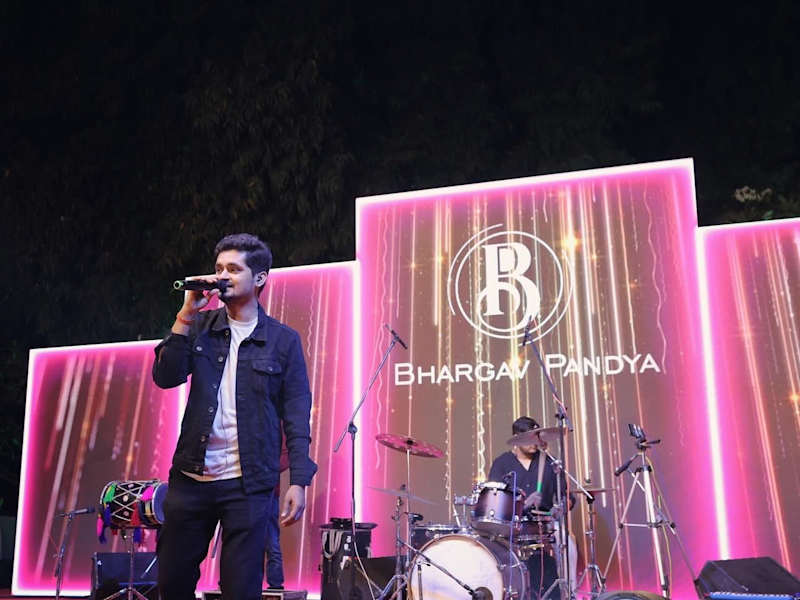 Cover image for Singer for youtube channels