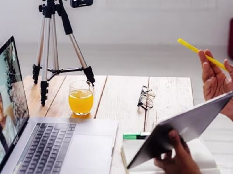 Cover image for Experienced CREATIVE VIRTUAL ASSISTANT