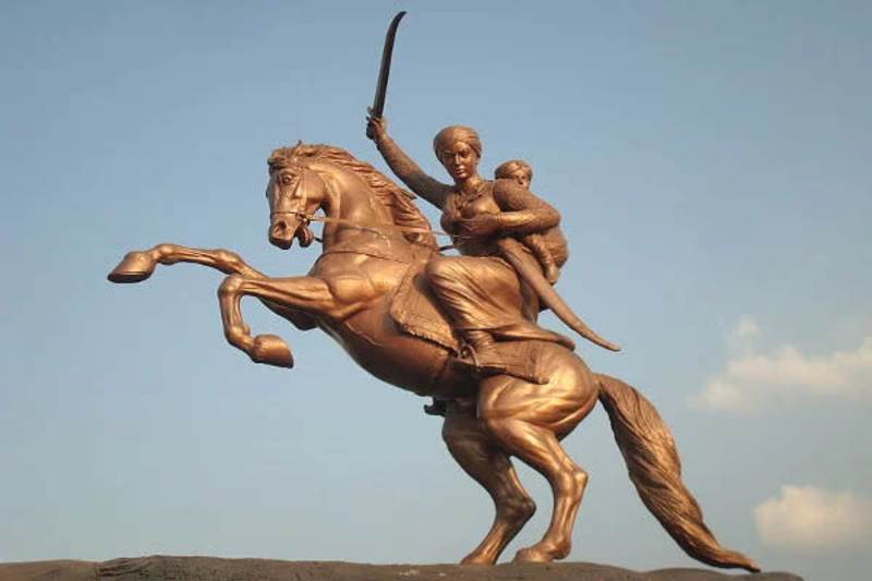 Cover image for Pune to Solapur Cab 