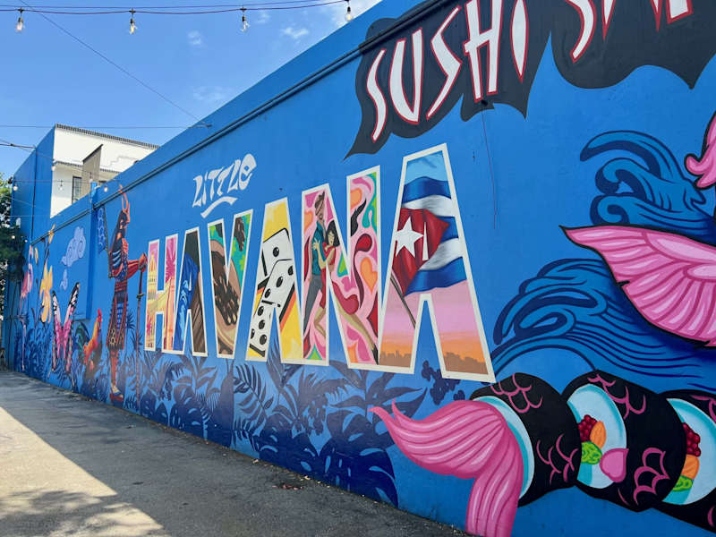 Cover image for Exploring Little Havana: A Cultural Journey