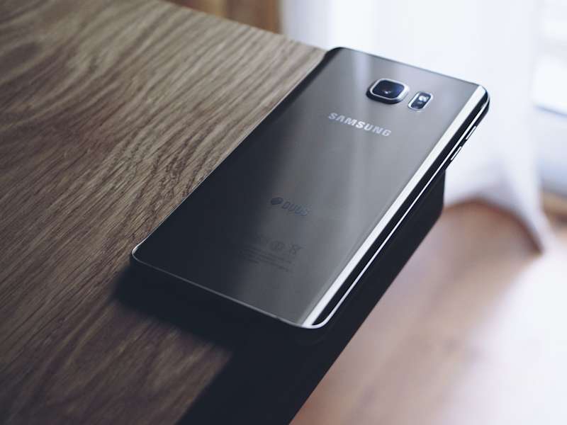Cover image for Research Writing - How Samsung Markets to Consumers