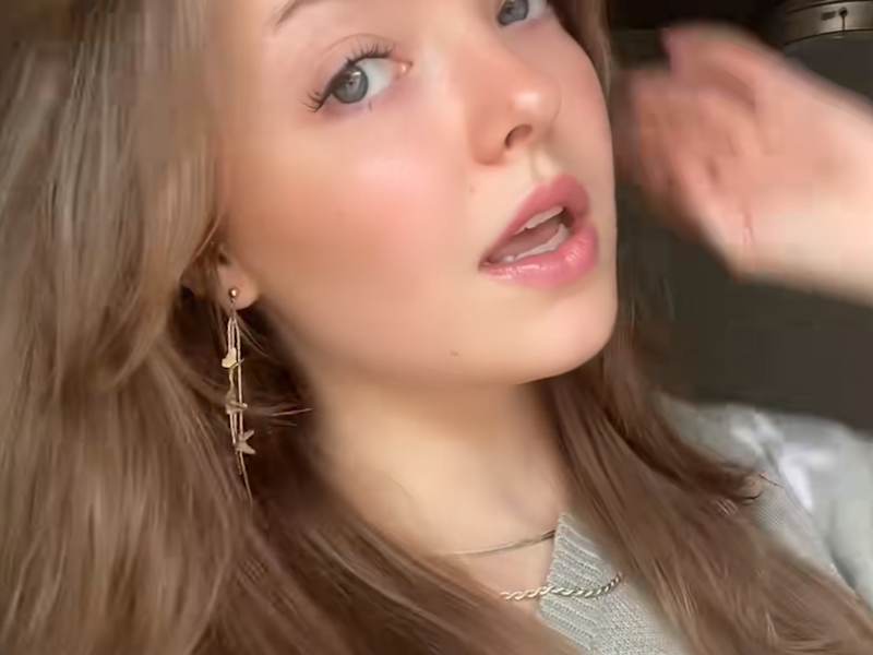Cover image for Sincerely App TikTok Ad