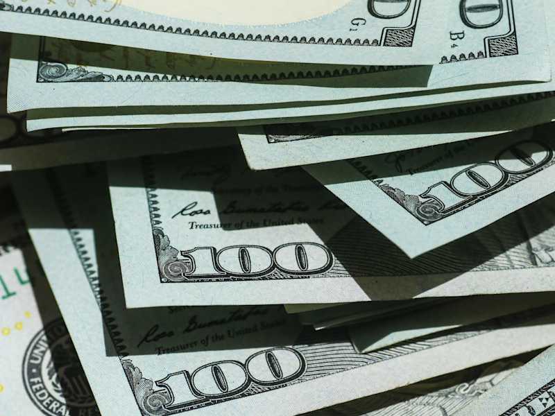 Cover image for Academic Writing: Full Dollarization in El Salvador