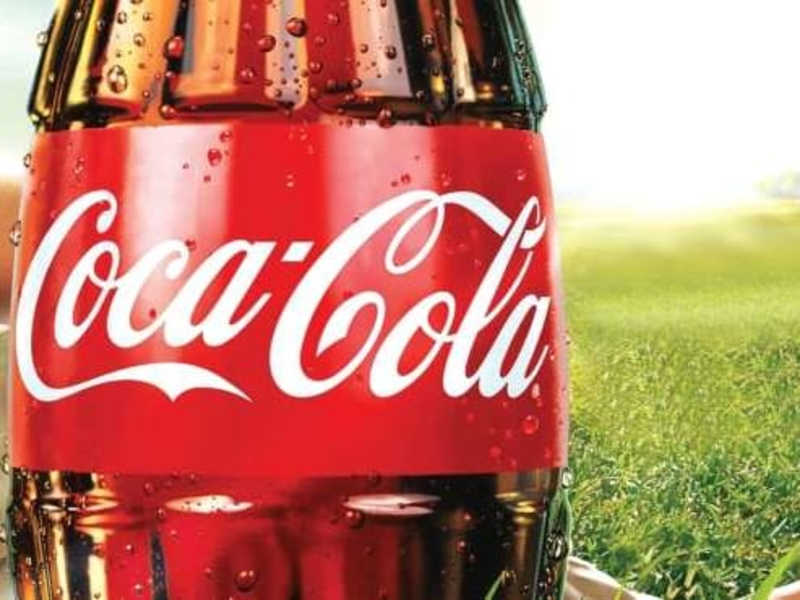 Cover image for Coca-Cola : The Brand that Opened Happiness