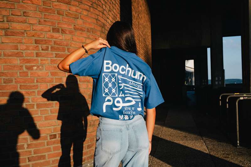 Cover image for Apparel Graphic Design
