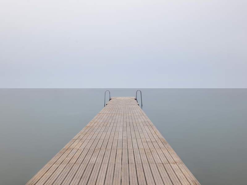Cover image for The Art of Minimalism: Embracing Simplicity in a Chaotic World