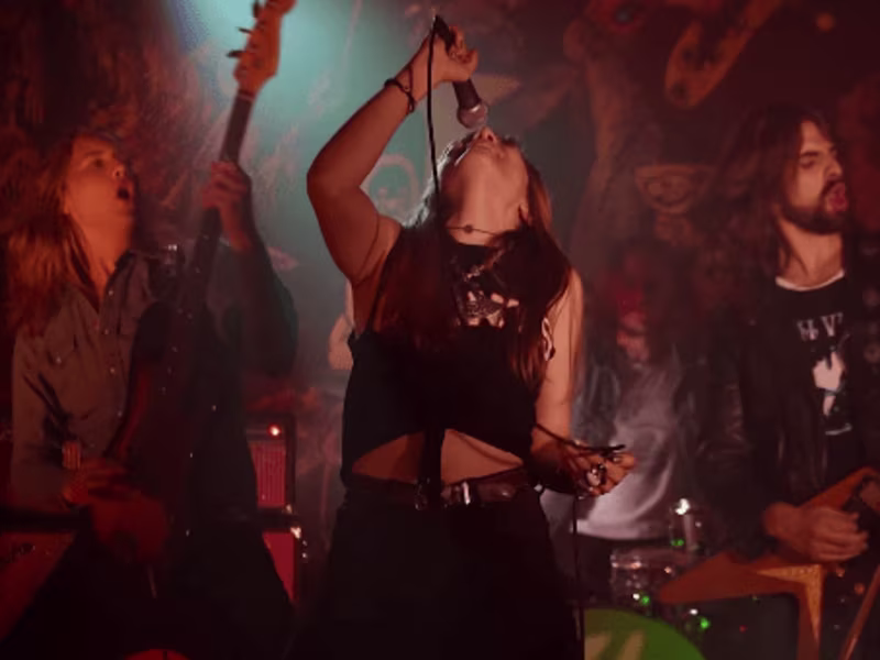 Cover image for Videoclip: The Riven - 'Windbreaker'