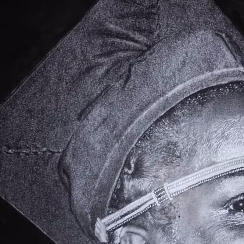 Cover image for ASHTAGarts on Instagram: “10.12.18 Just graduated. Congratulati…