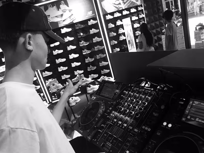 Cover image for Confiined X Platypus Sneakers