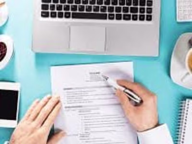 Cover image for  "Precision Data Mastery: Your Key to Organized Excellence!"