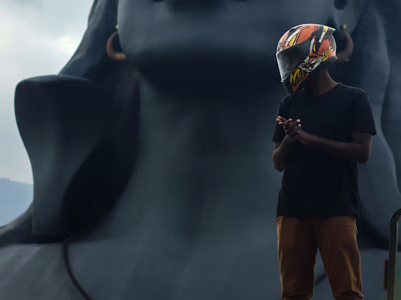 Cover image for Iam a creative nerd 😅 who can create content on the spot 😎😎