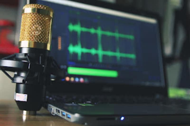 Cover image for Voice Over Service