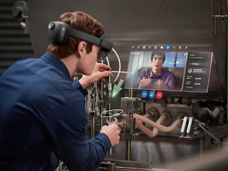 Cover image for Remote Support with Augmented Reality (AR)