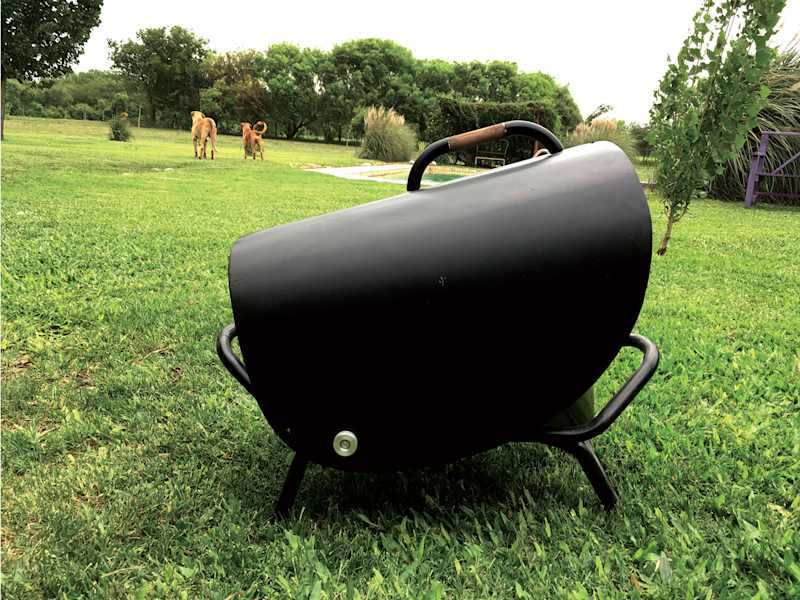 Cover image for compact Argentine-style grill