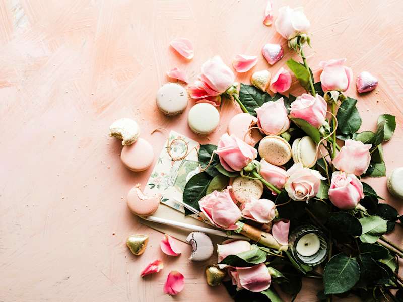 Cover image for Blog Post - Convert Readers to Customers (10 Friendship Flowers)