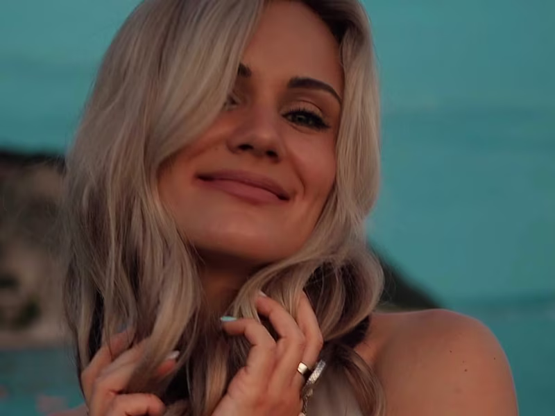 Cover image for Travel video