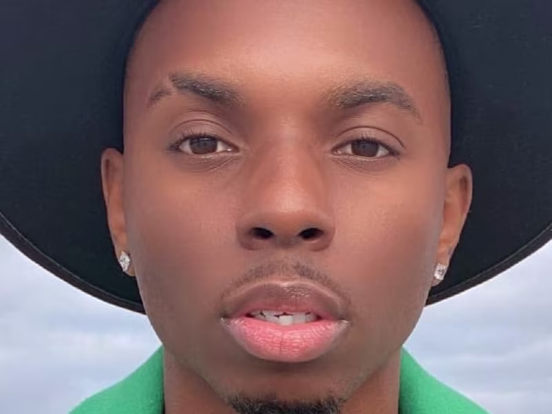 Cover image for Fenty Skin