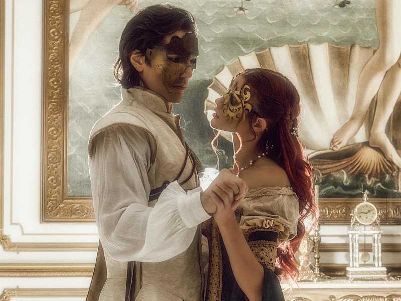 Cover image for The Paravelle Ball