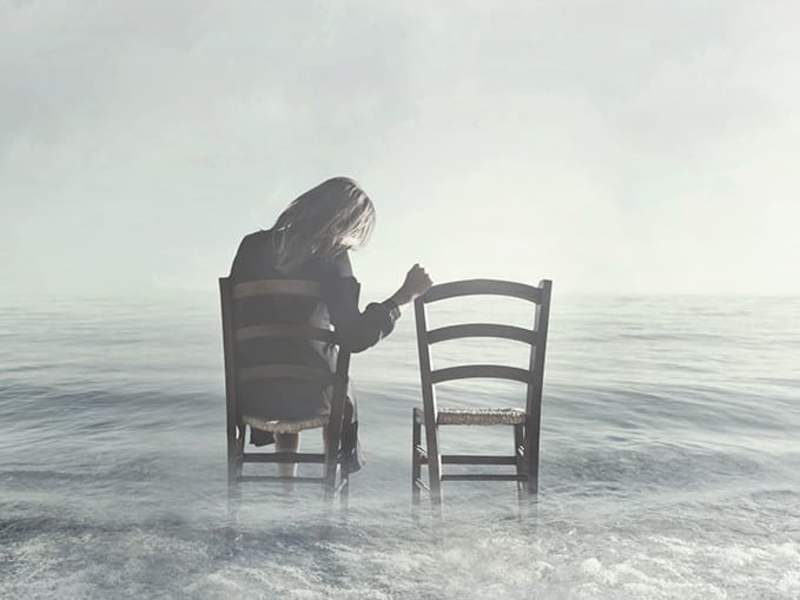 Cover image for Understanding How to Live with Grief