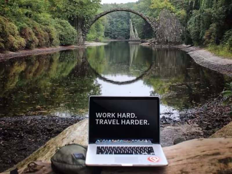 Cover image for Social/digital Strategy