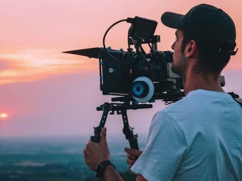 Cover image for Videographer 