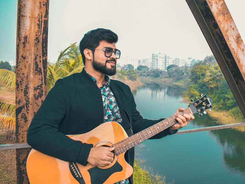Cover image for Guitar tracks (electric + acoustic)