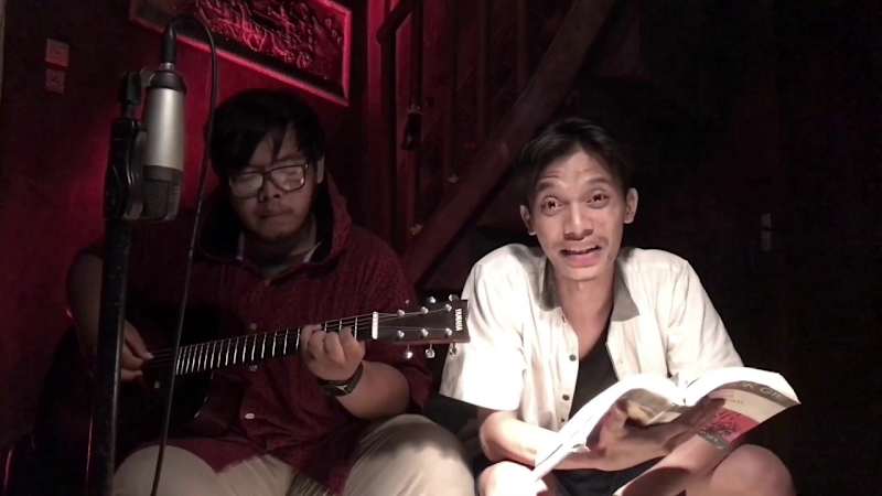 Cover image for Sebuah Tanya karya Soe Hok Gie | sARTire ft Rehodatau - YouTube