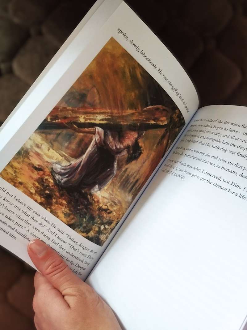 Cover image for Translating Stories Across Borders