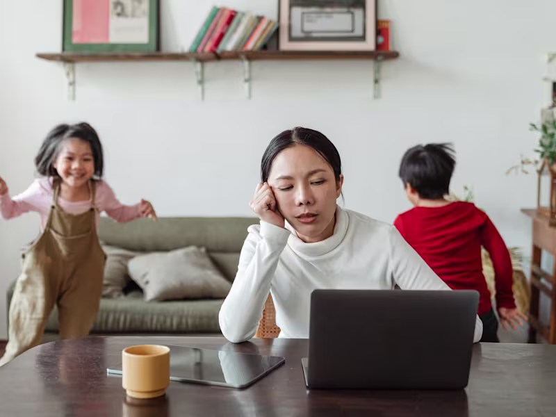 Cover image for Money on the Mind: Facts About Financial Stress and Mental Heal…