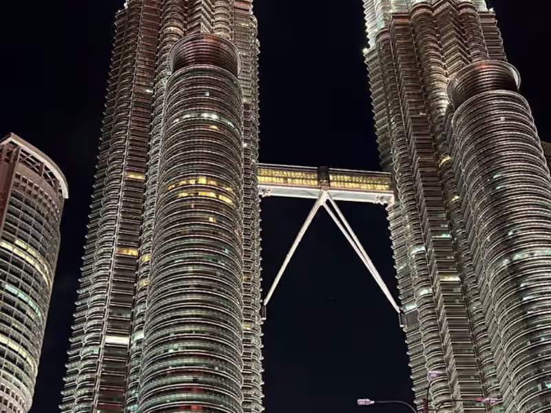 Cover image for Kuala Lumpur