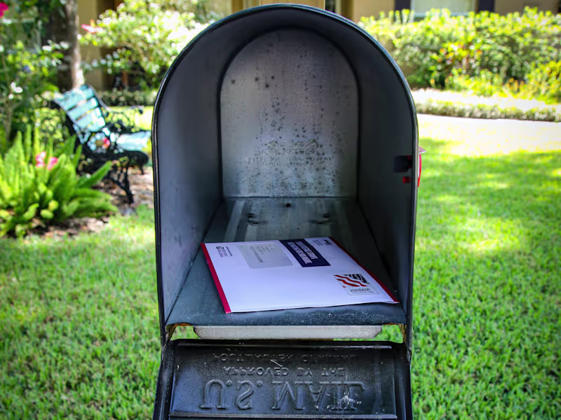 Cover image for Direct Mail Campaigns That Convert