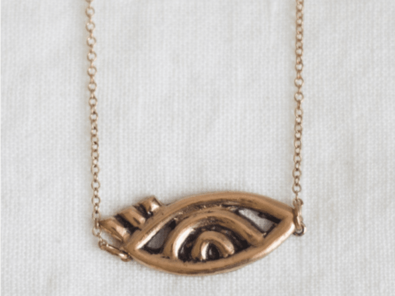 Cover image for Dime and Regal: Essential Jewelry Pieces You Just Have to Have …