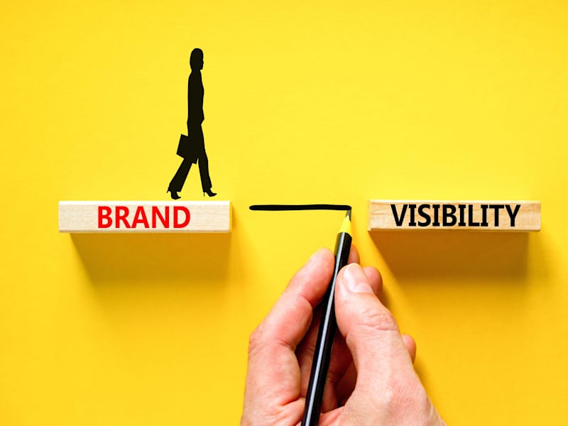 Cover image for "Maximize Engagement: Social Media Content That Converts"