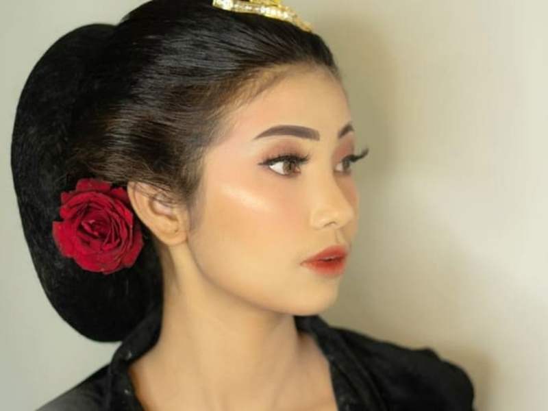Cover image for Muse - In Collaboration with @brushedbyhani (MUA) & @syh_arulll 