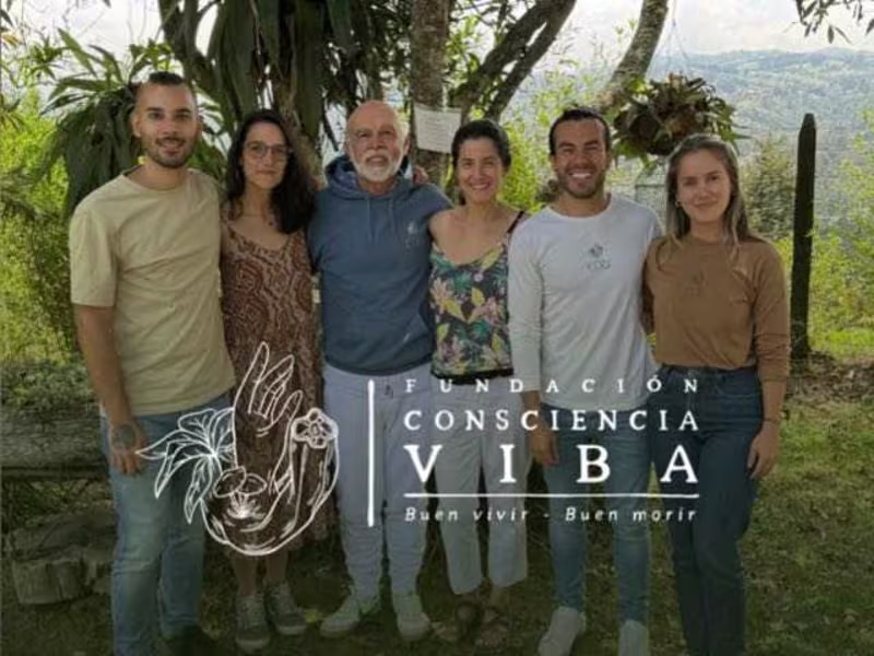 Cover image for Communications Committee Leader