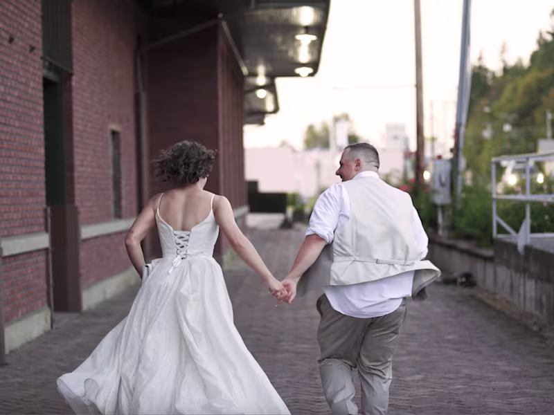 Cover image for Wedding video