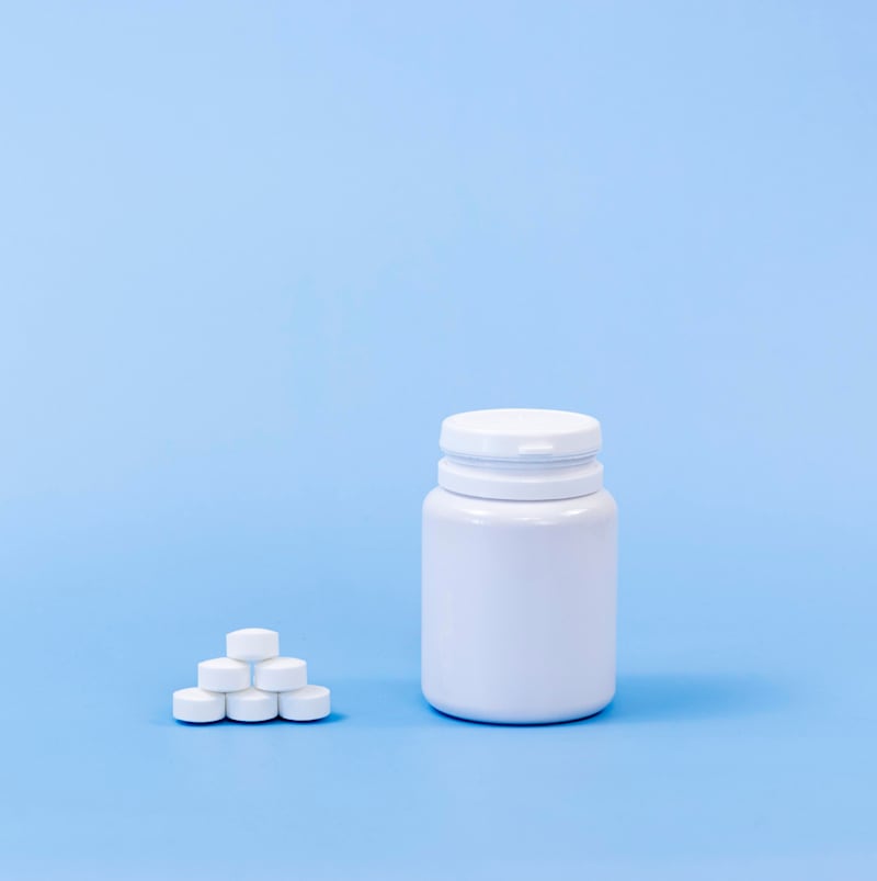 Cover image for How to Get Accutane (Isotretinoin)