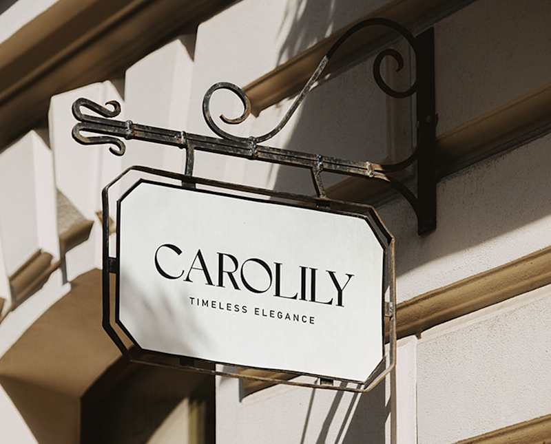 Cover image for Carolily