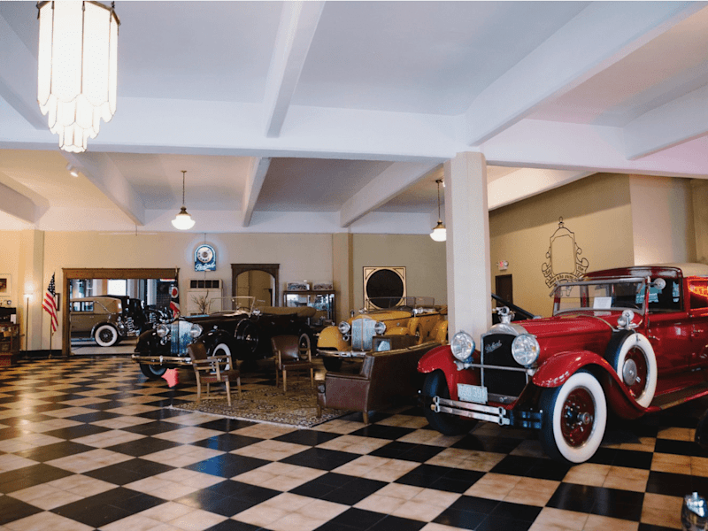 Cover image for Social Media Manager for America's Packard Museum