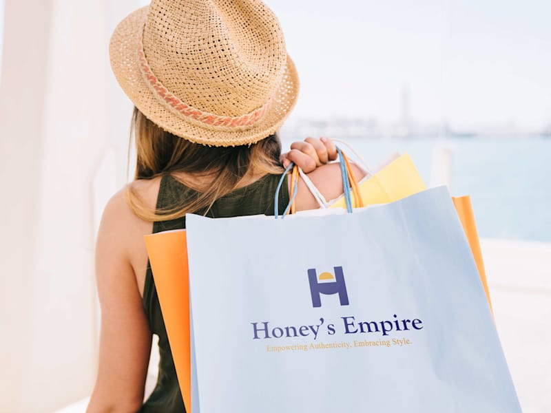 Cover image for LOGO DESIGN FOR HONEY'S EMPIRE :: Behance