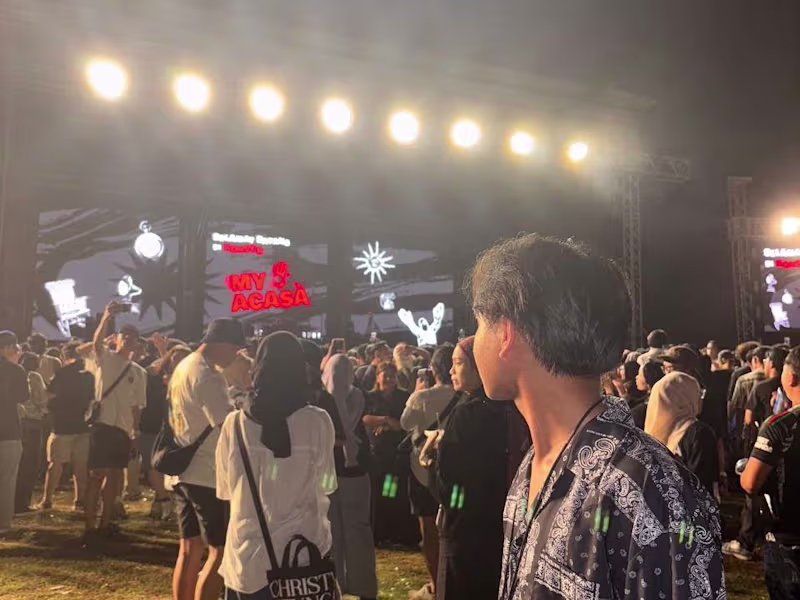 Cover image for Encore Visuals