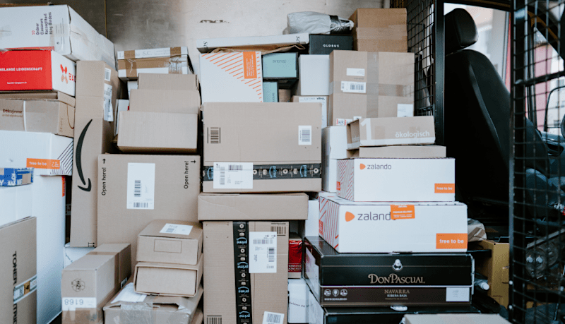 Cover image for 1,500-word blog for Hive: The advantages of flat rate shipping 