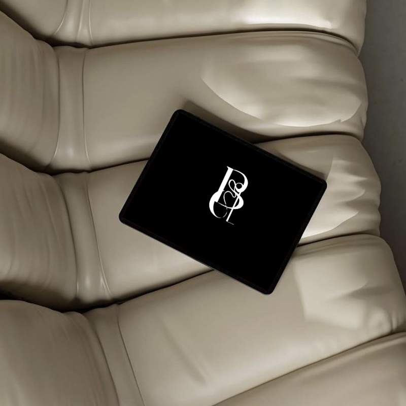 Cover image for What is included in the BRAND MINI package?