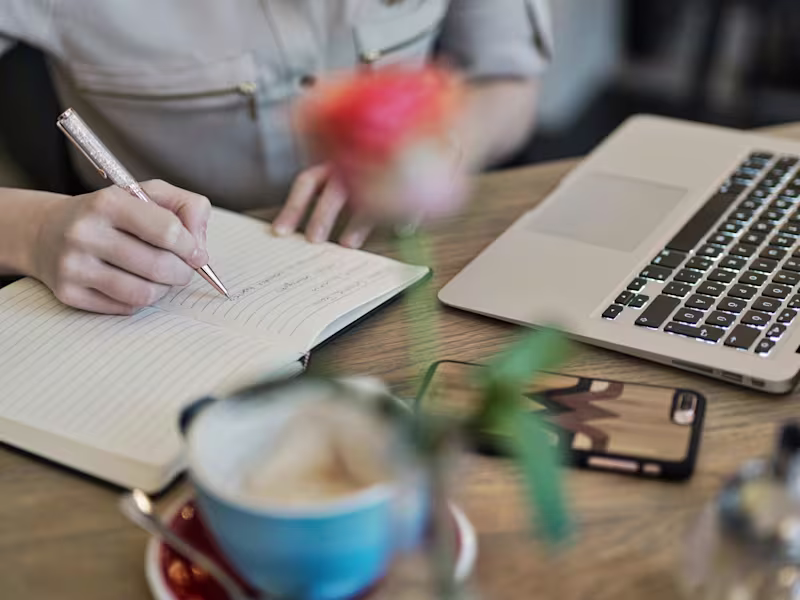 Cover image for I write engaging articles with the formula: technology + people