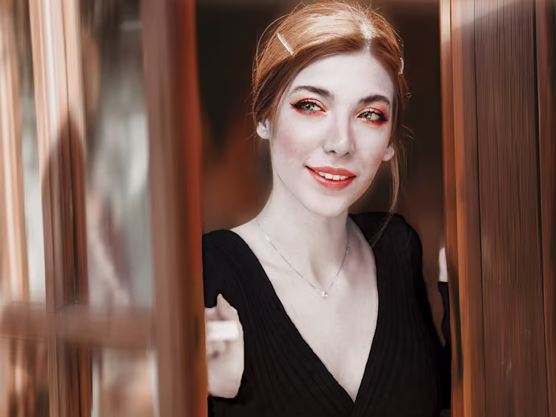 Cover image for Some light special effects, risen zombie but hides it