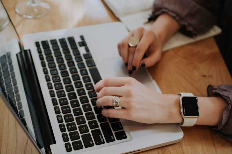 Cover image for Written Blog on '7 Reasons Online Courses Are the Future of Lea…